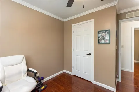 30 Eglin Boulevard Londonderry NH 03053