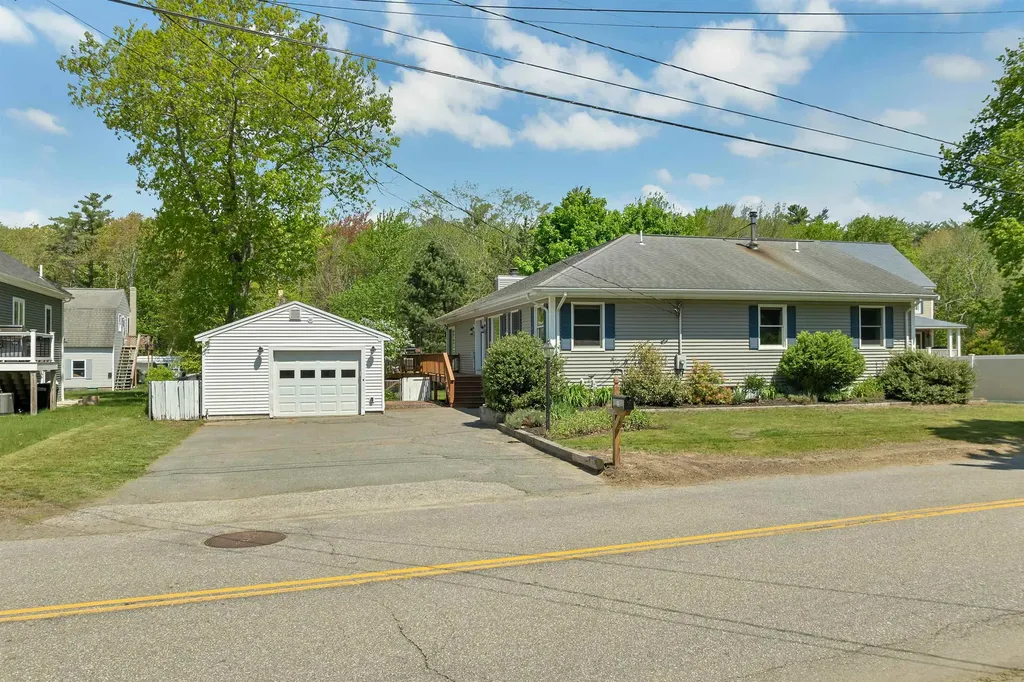 15 Adams Avenue Seabrook NH 03874