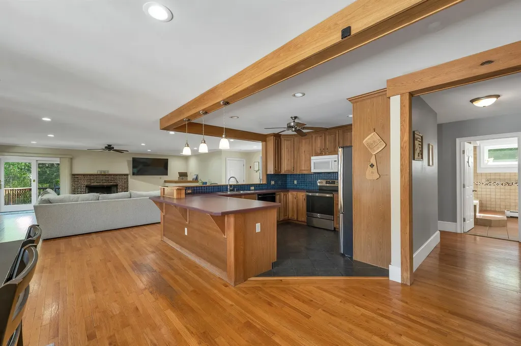 15 Adams Avenue Seabrook NH 03874