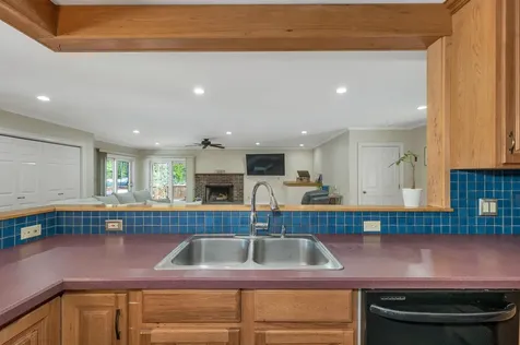 15 Adams Avenue Seabrook NH 03874