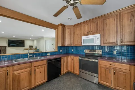 15 Adams Avenue Seabrook NH 03874