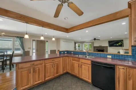 15 Adams Avenue Seabrook NH 03874