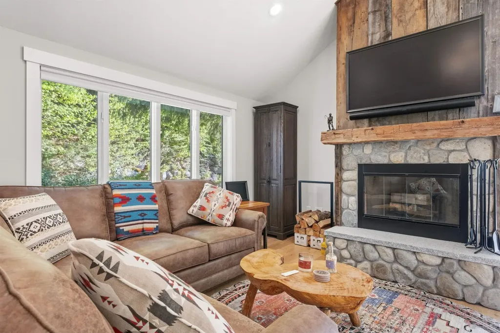 26 Loonwood Drive Lincoln NH 03251