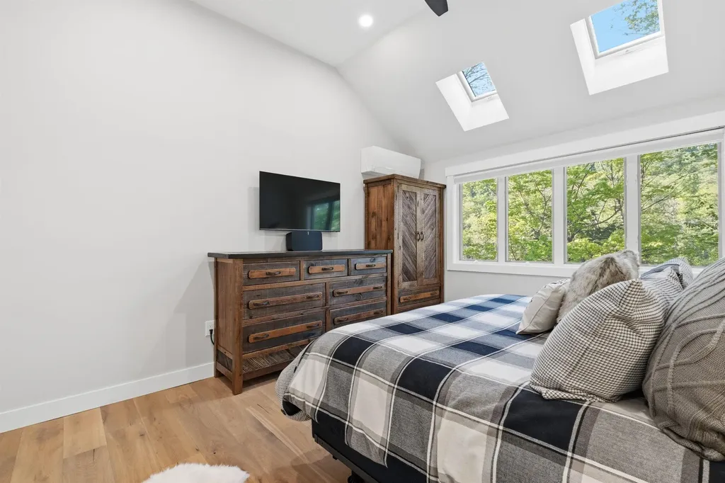 26 Loonwood Drive Lincoln NH 03251
