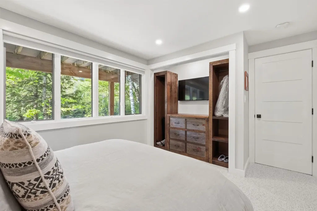26 Loonwood Drive Lincoln NH 03251