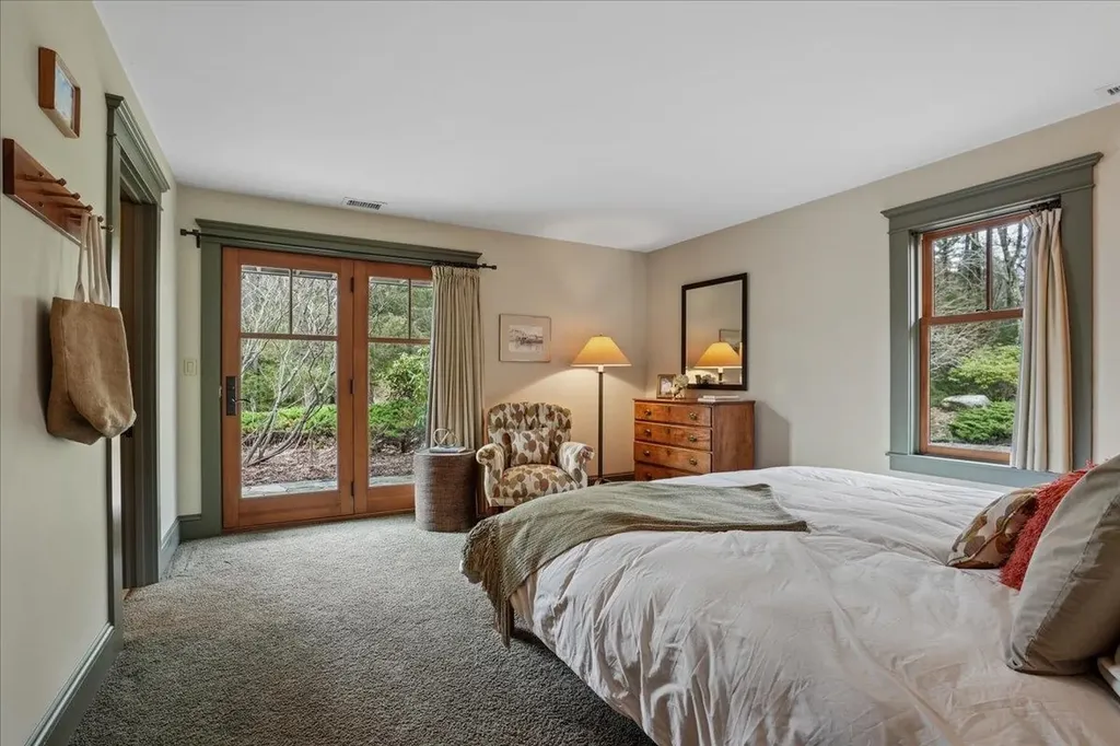 55 Audubon Way Auburn NH 03032