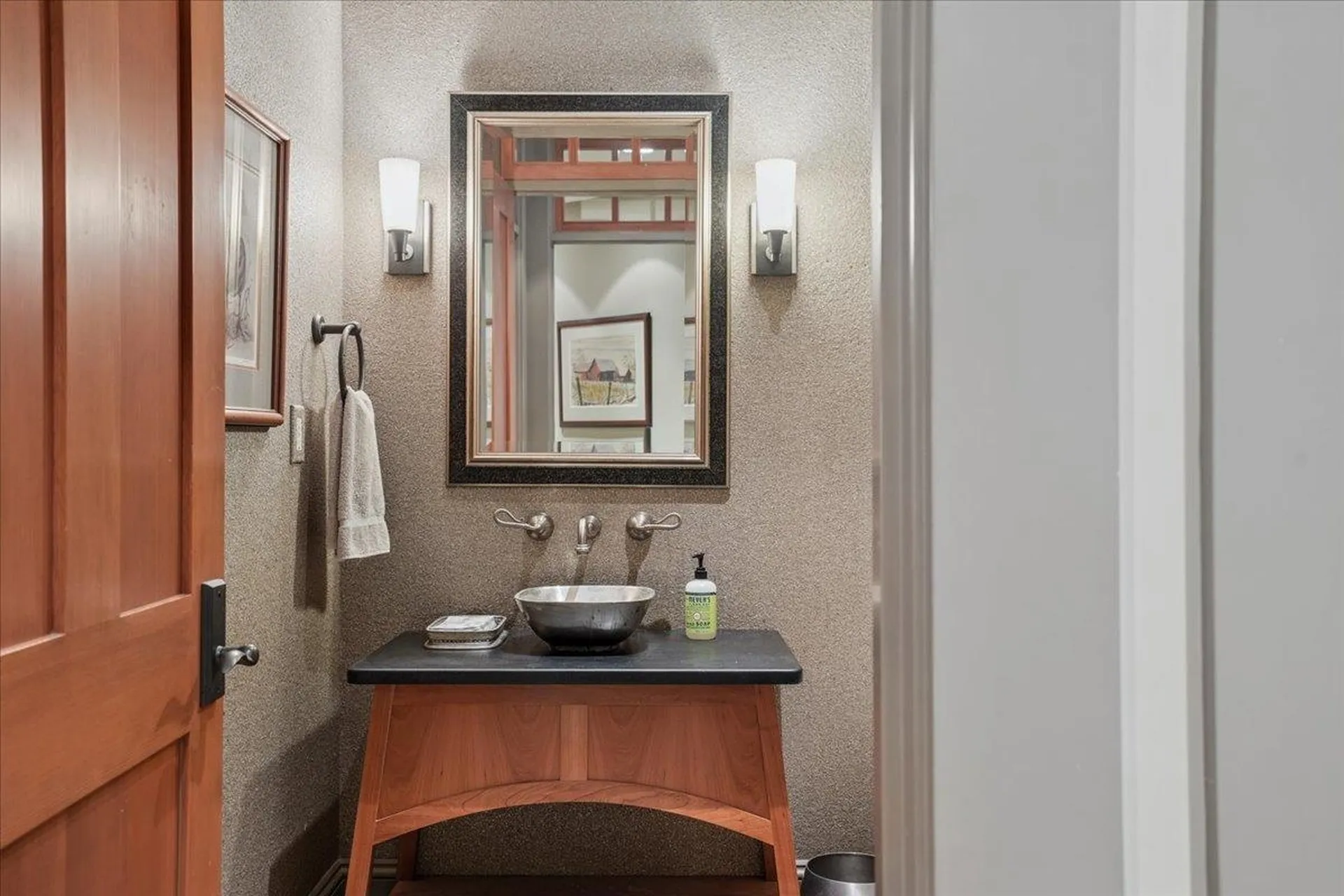 55 Audubon Way Auburn NH 03032