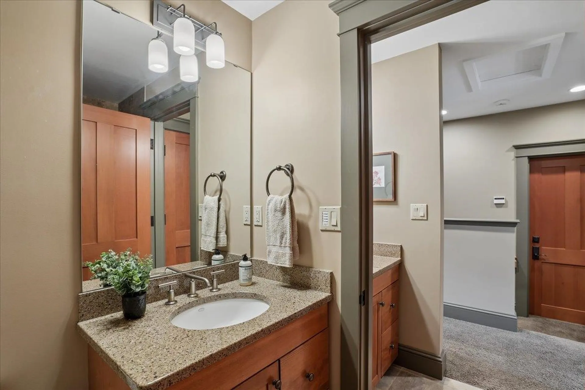 55 Audubon Way Auburn NH 03032