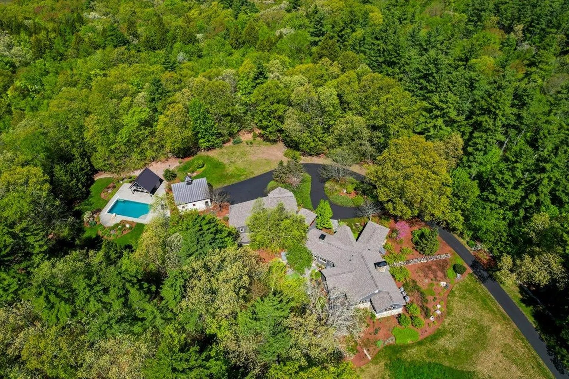 55 Audubon Way Auburn NH 03032