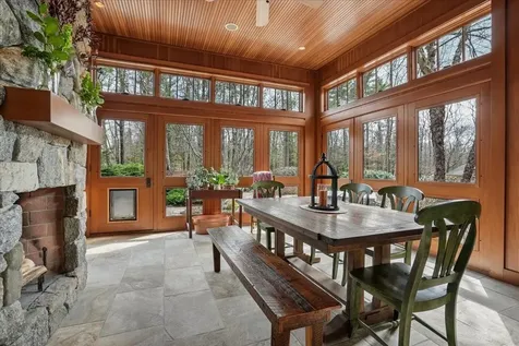 55 Audubon Way Auburn NH 03032