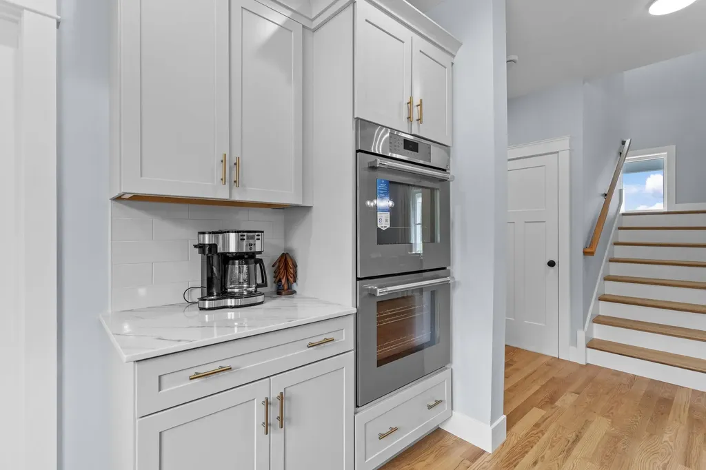 13 Stone Creek Drive Brentwood NH 03833