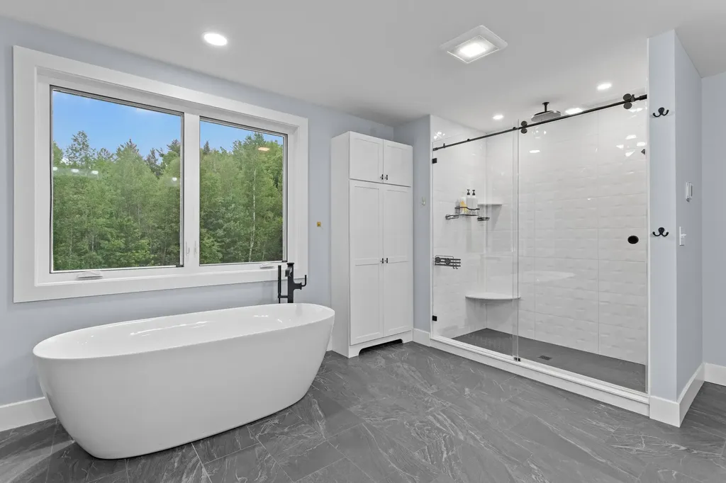 13 Stone Creek Drive Brentwood NH 03833