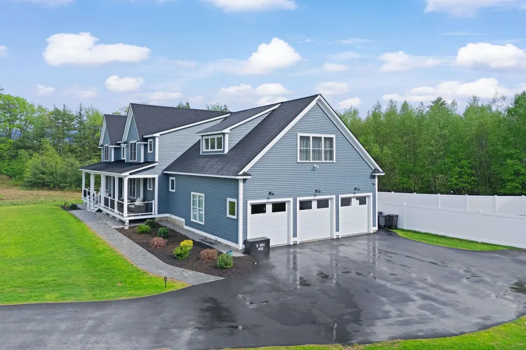 13 Stone Creek Drive Brentwood NH 03833