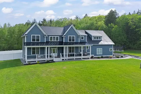 13 Stone Creek Drive Brentwood NH 03833