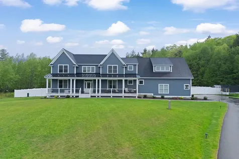 13 Stone Creek Drive Brentwood NH 03833