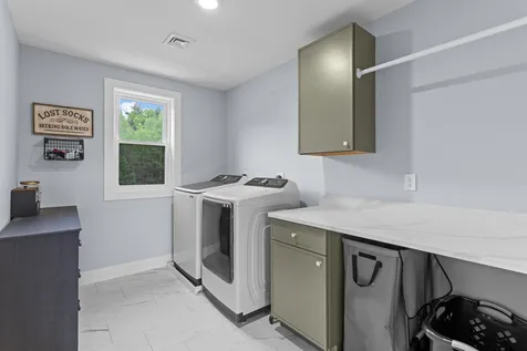 13 Stone Creek Drive Brentwood NH 03833
