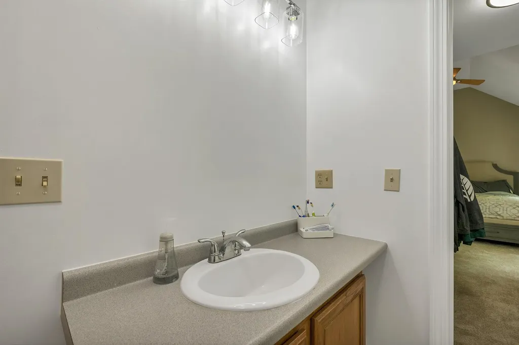 10 Edwin Lane Newmarket NH 03857