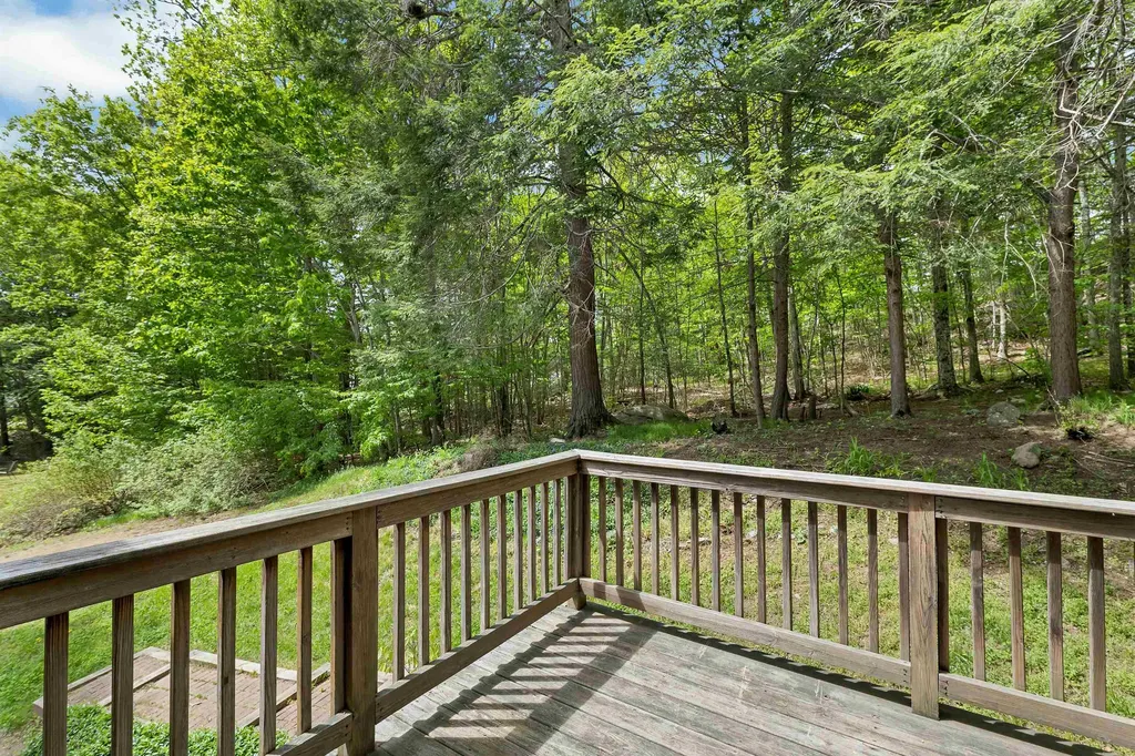 10 Edwin Lane Newmarket NH 03857