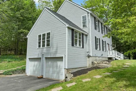 10 Edwin Lane Newmarket NH 03857