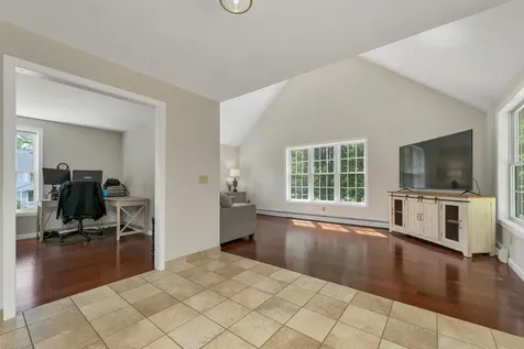 10 Edwin Lane Newmarket NH 03857
