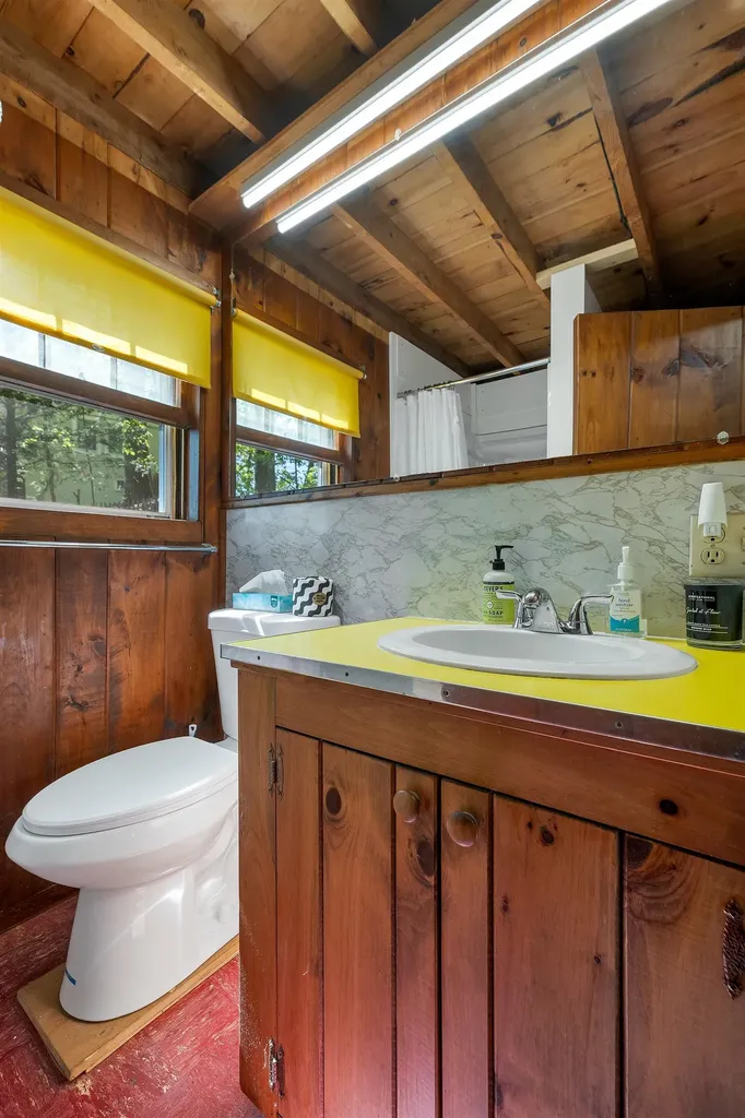 72 South Shore Road New Durham NH 03855