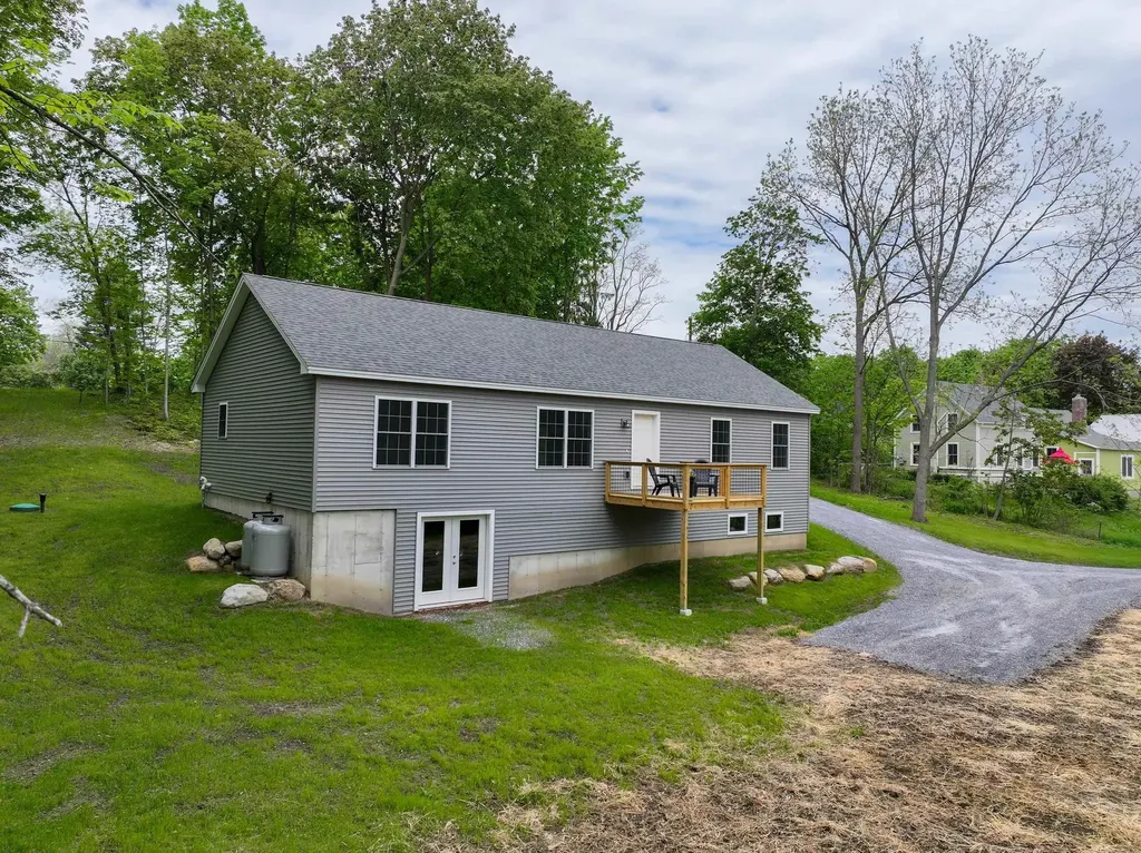 261 School Street Shoreham VT 05770