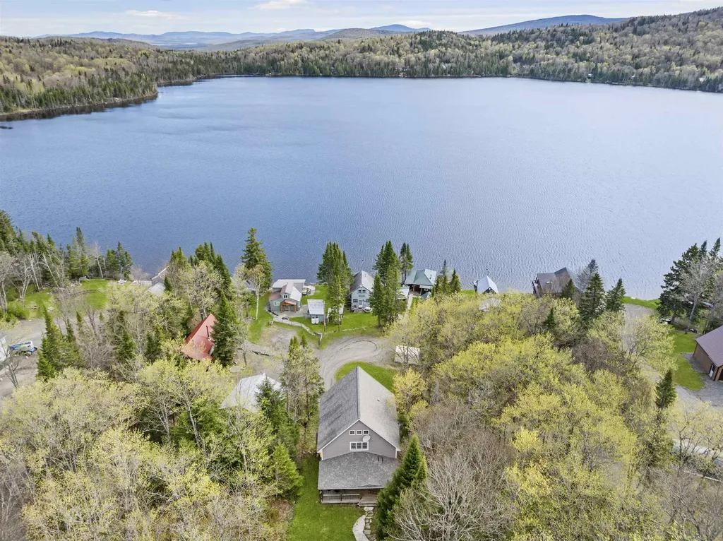 19 Backiel Drive Stewartstown NH 03576