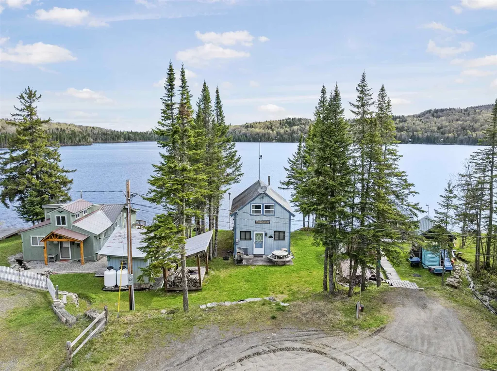 19 Backiel Drive Stewartstown NH 03576