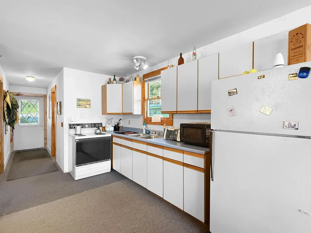 19 Backiel Drive Stewartstown NH 03576