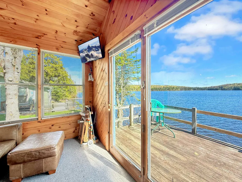 19 Backiel Drive Stewartstown NH 03576