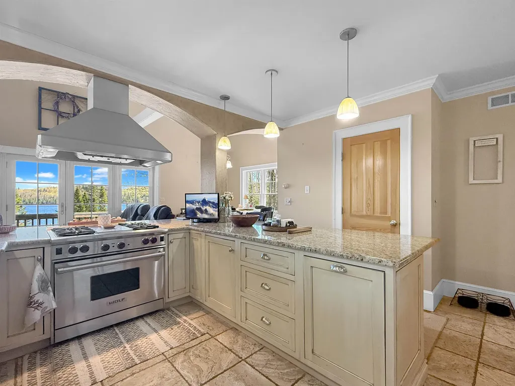19 Backiel Drive Stewartstown NH 03576