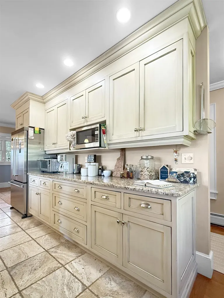 19 Backiel Drive Stewartstown NH 03576