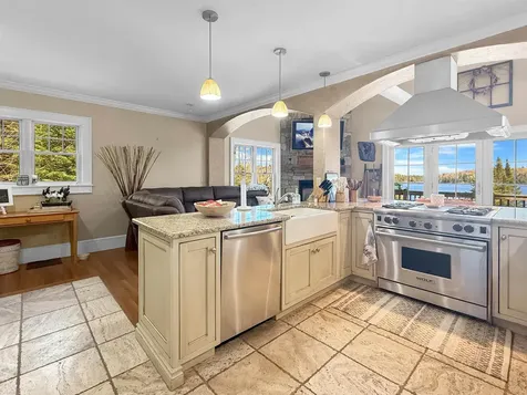 19 Backiel Drive Stewartstown NH 03576