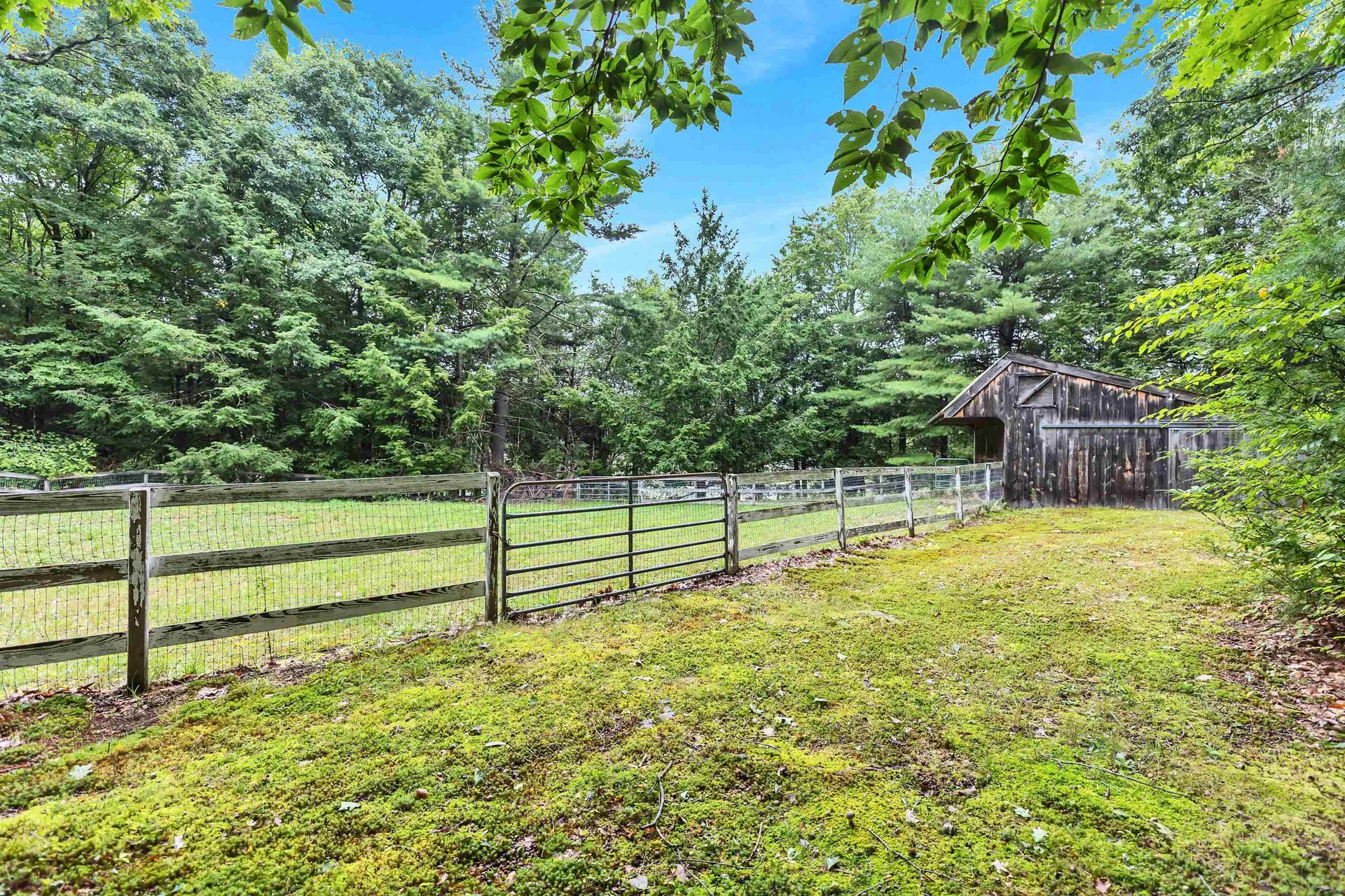 10 Kendall Hill Road Mont Vernon NH 03057