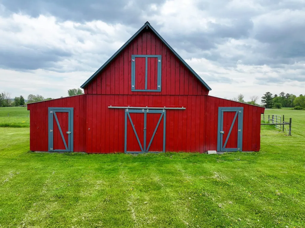 1276 Swinton Road Bridport VT 05734