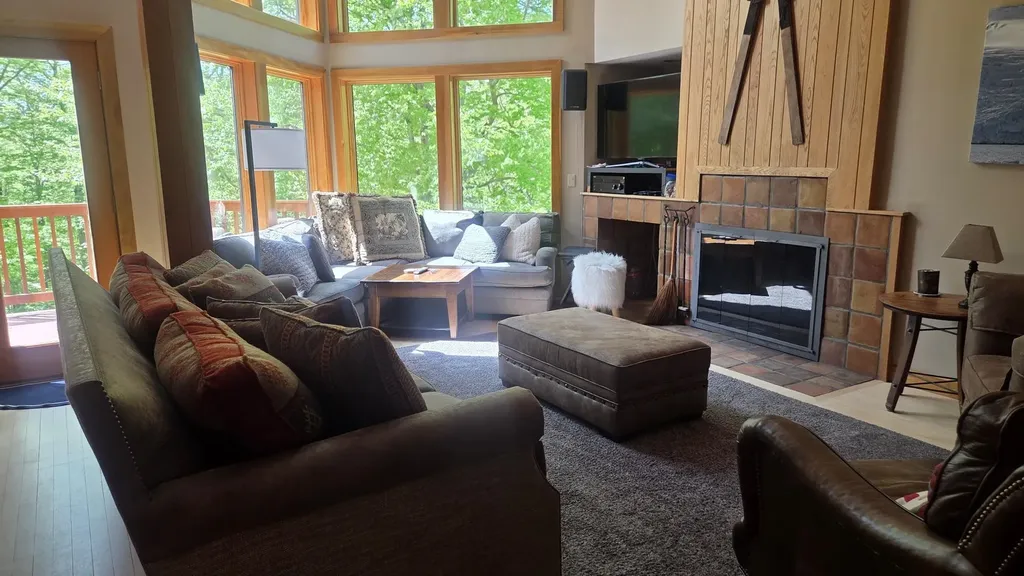 82 Ramshorn Drive Lincoln NH 03251