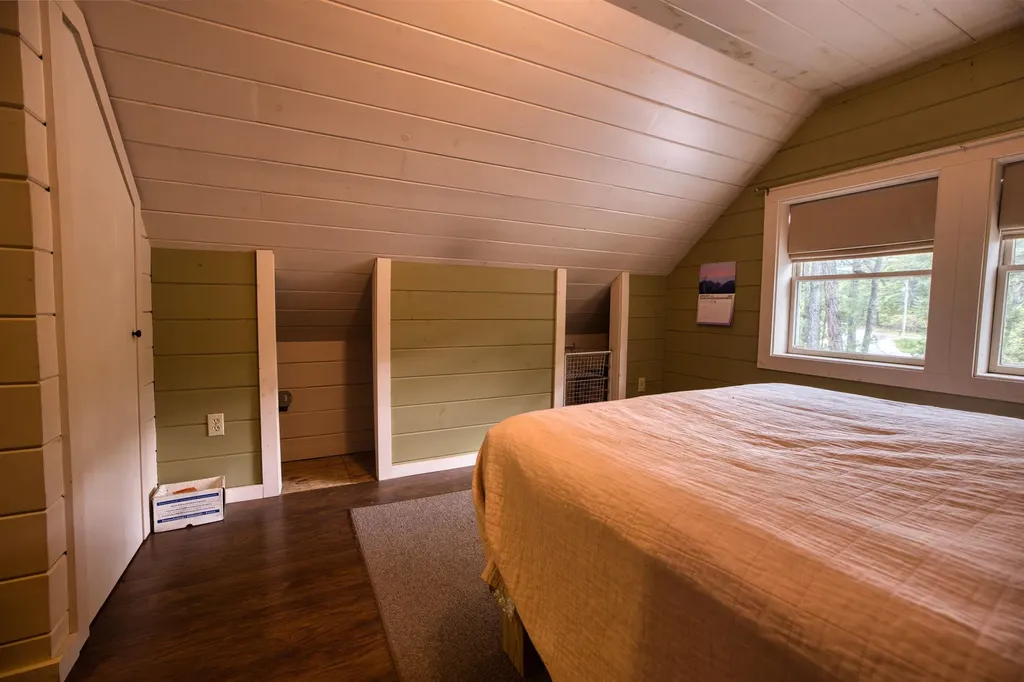 31 Stoddard Lane Freedom NH 03836