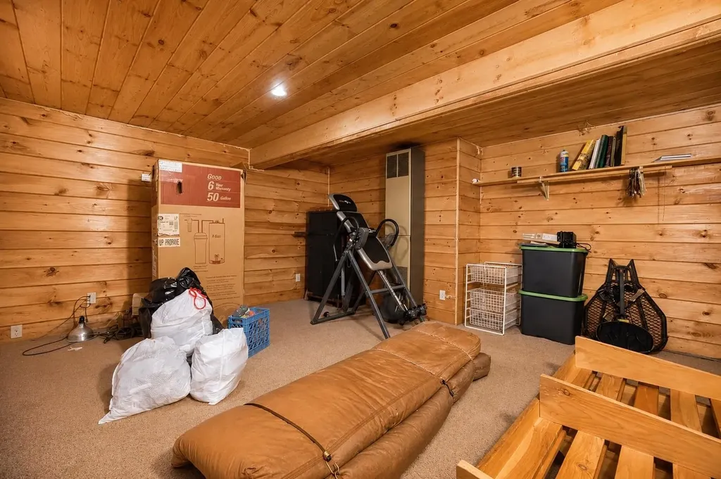 31 Stoddard Lane Freedom NH 03836