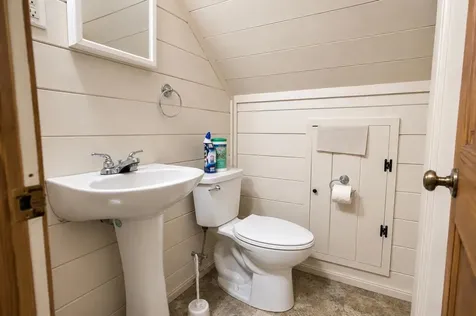 31 Stoddard Lane Freedom NH 03836