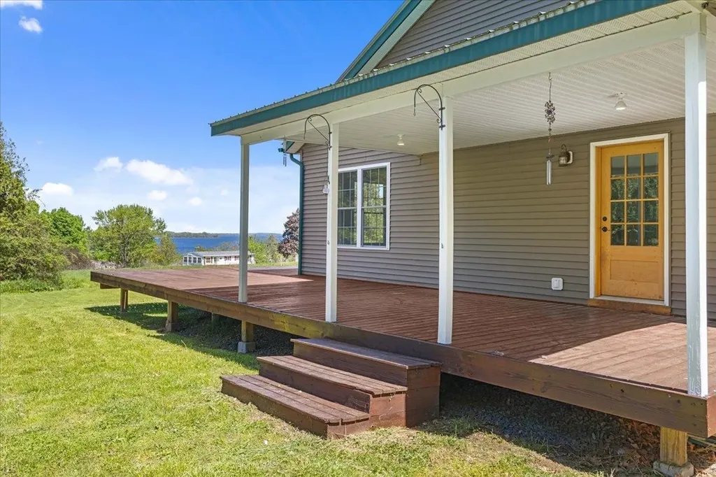 105 Sweeney Farm Road Georgia VT 05478