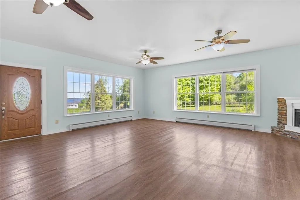 105 Sweeney Farm Road Georgia VT 05478