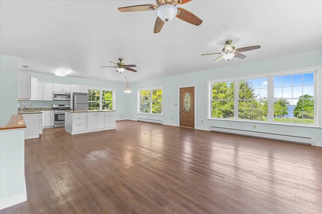 105 Sweeney Farm Road Georgia VT 05478