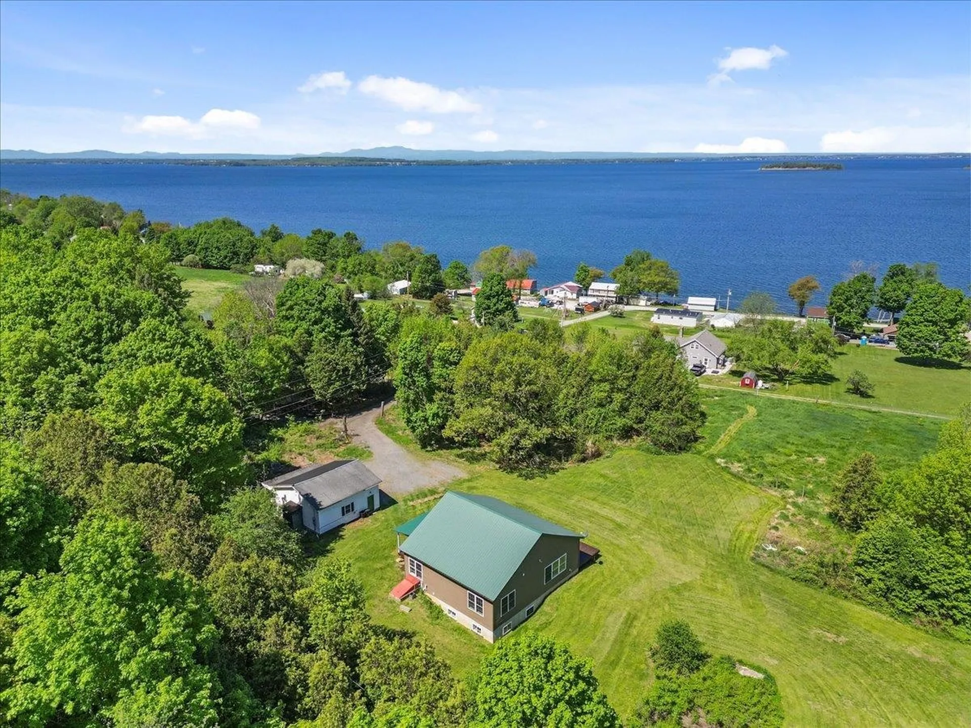 105 Sweeney Farm Road Georgia VT 05478
