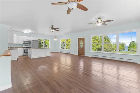 105 Sweeney Farm Road Georgia VT 05478