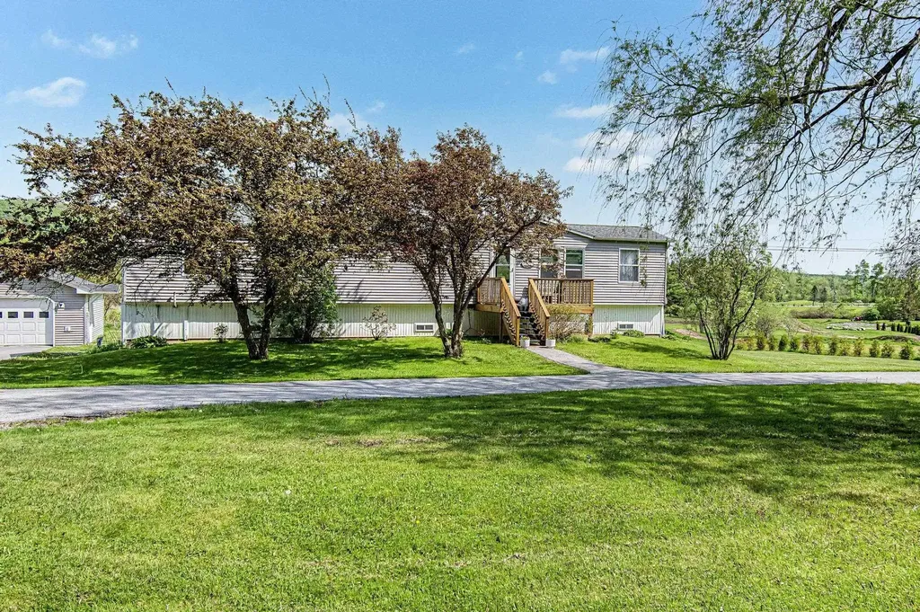 450 Bronson Road Georgia VT 05478