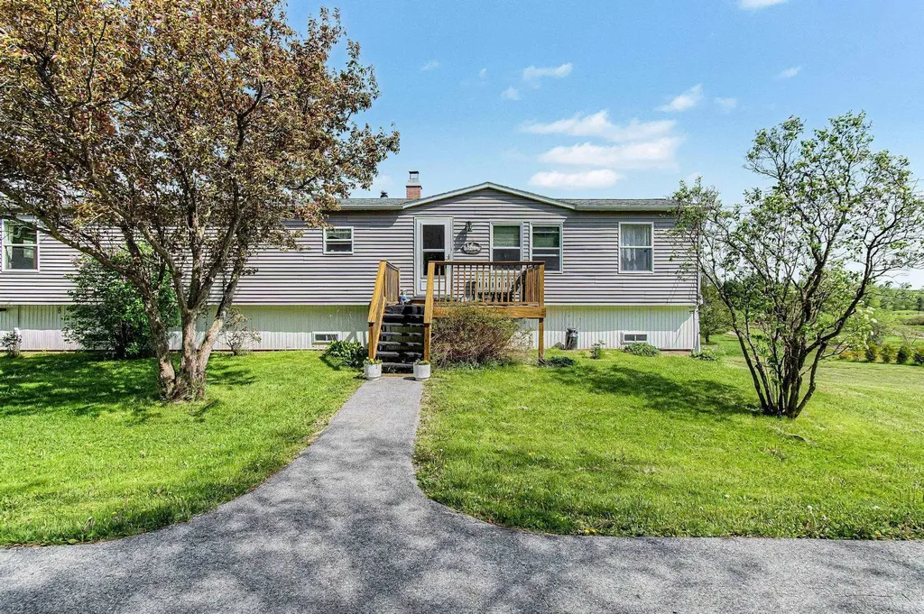 450 Bronson Road Georgia VT 05478