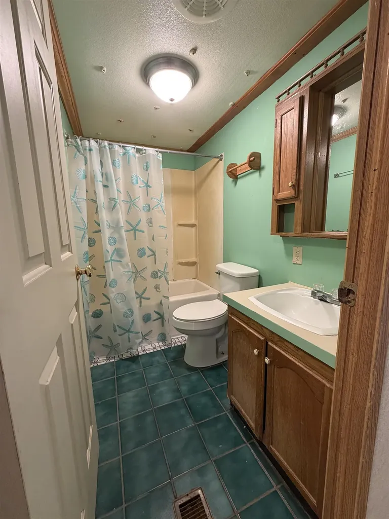 68 Railroad Street Milton VT 05468