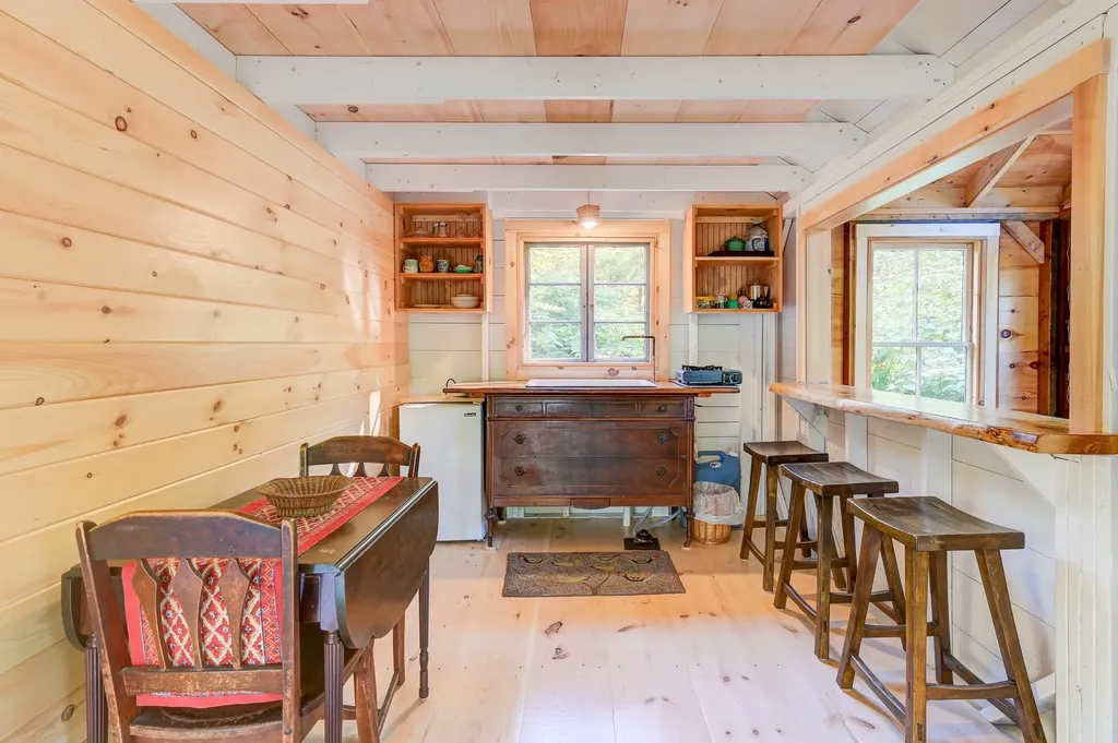 2158 Village Road Madison NH 03849