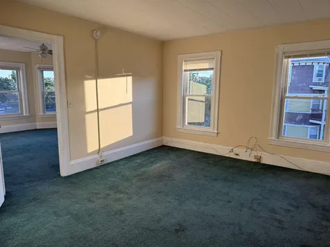 135 Amory Street Manchester NH 03102