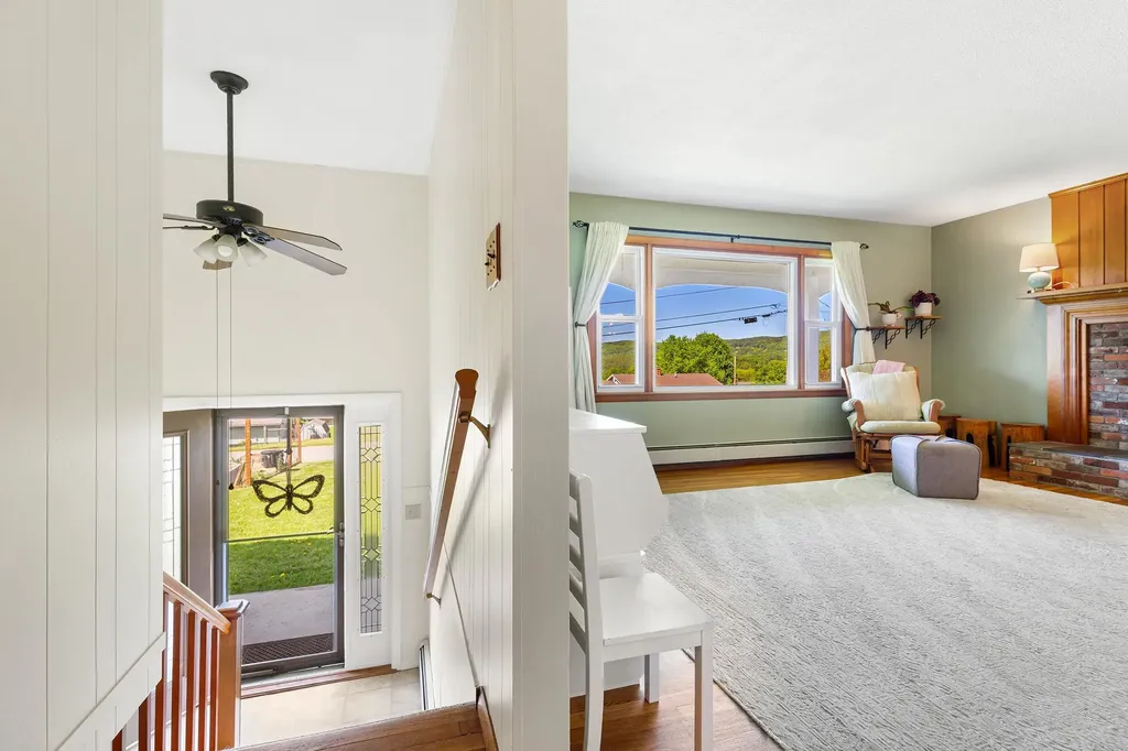 15 Hillcrest Drive Lebanon NH 03766